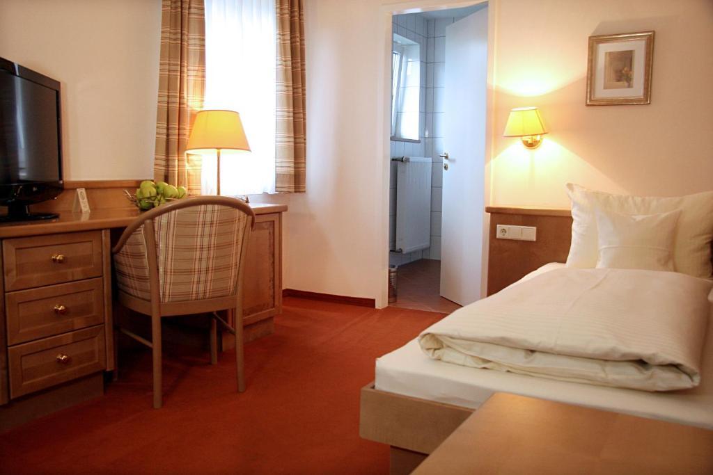 Hotel Gasthof Alte Post - Restaurant Offen Schwaig bei Nürnberg Exteriér fotografie